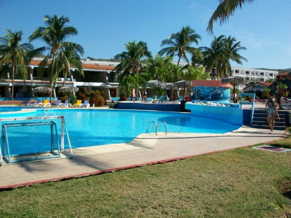 Der große Pool Club Amigo Carisol Los Corales Hotel