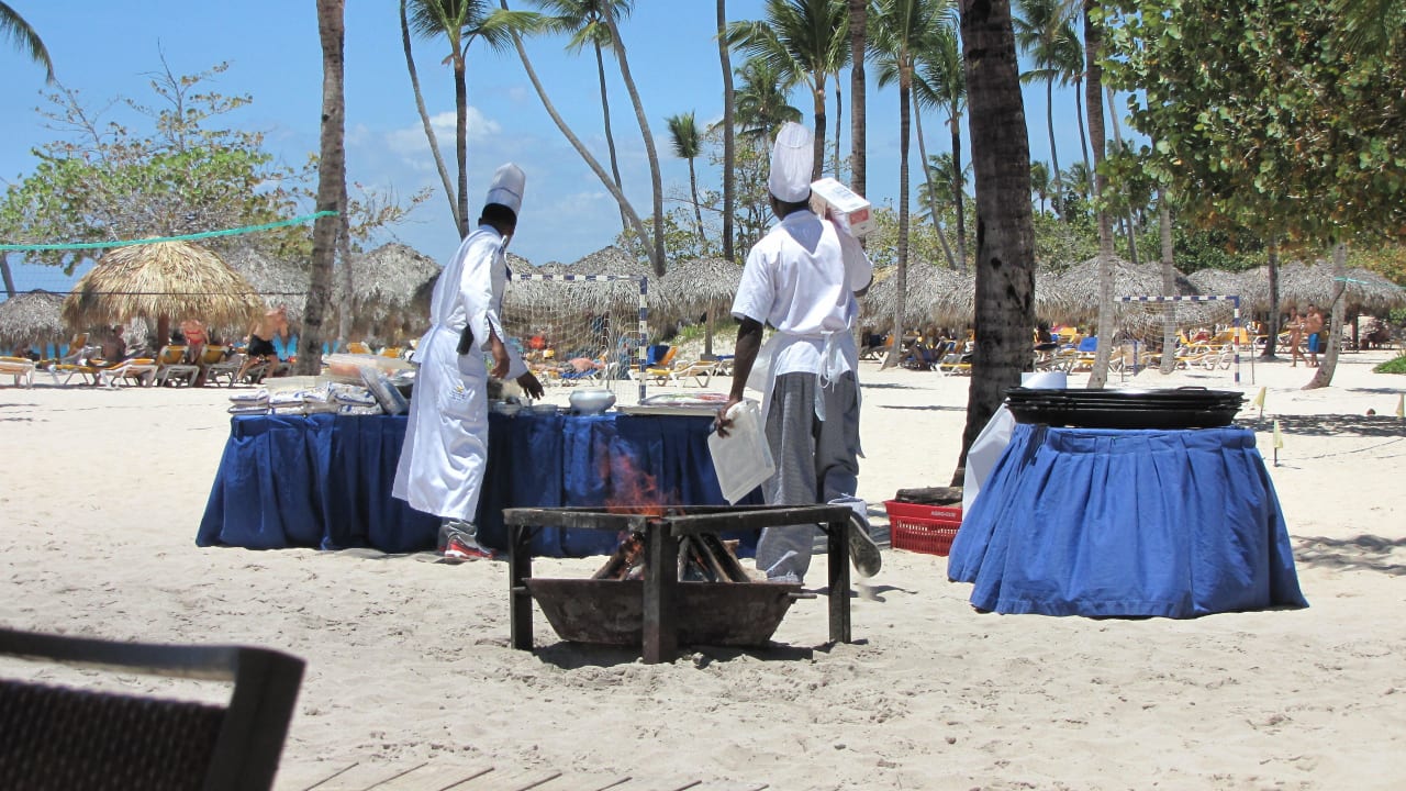 Paella am Strand Iberostar Selection Hacienda Dominicus
