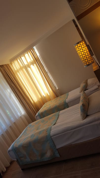 Hauptzimmer Familienzimmer  Merve Sun Hotel & Spa