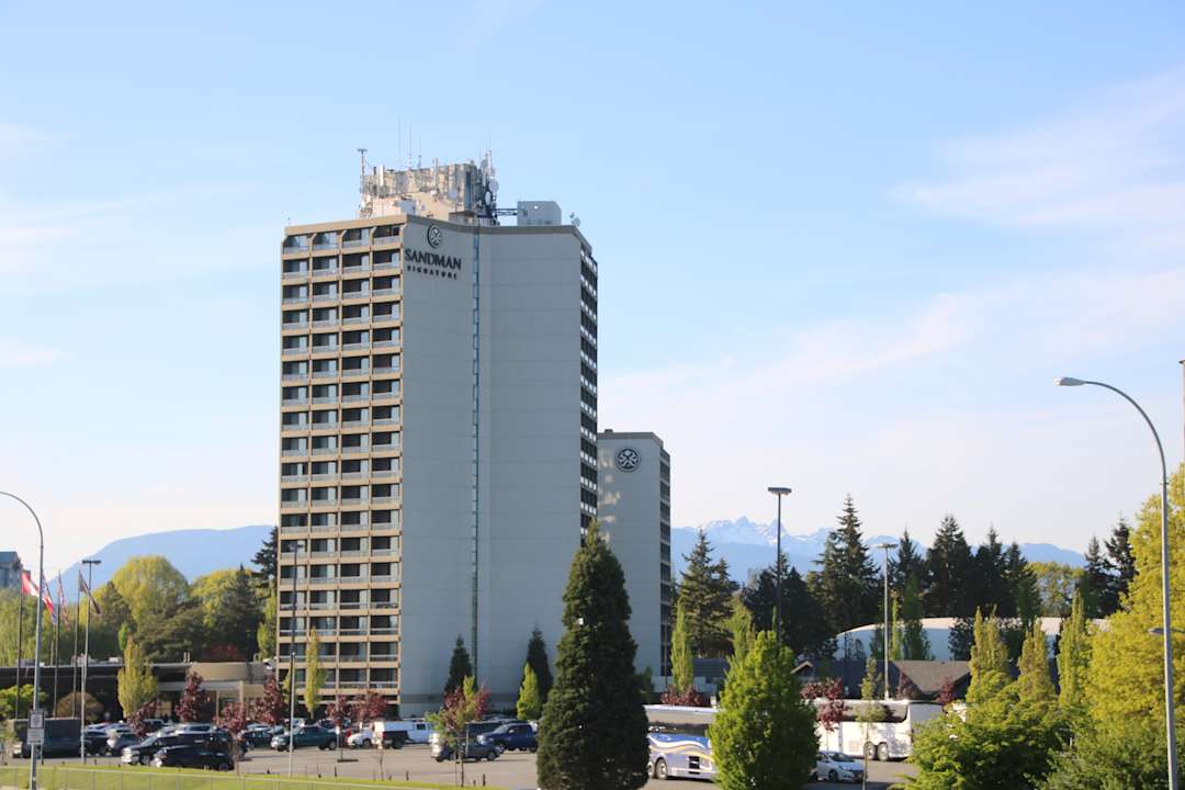 Außenansicht Sandman Signature Hotel & Resort Vancouver Airport