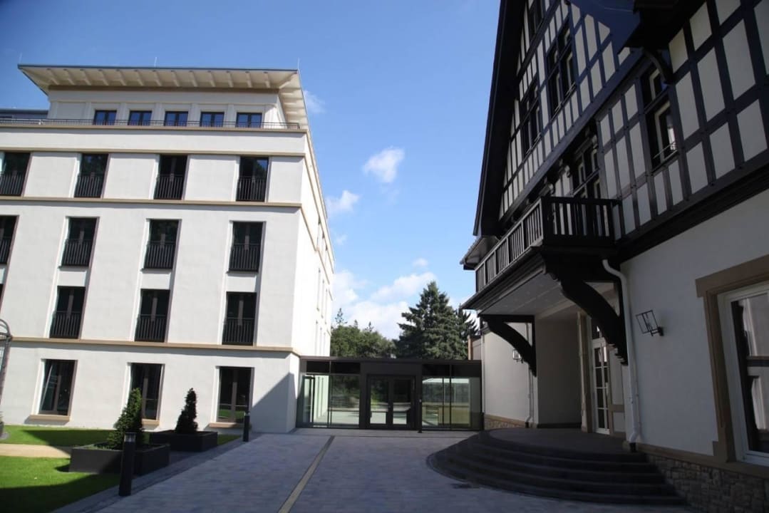 Neubau meets Villa Dorint Hotel Frankfurt/Oberursel