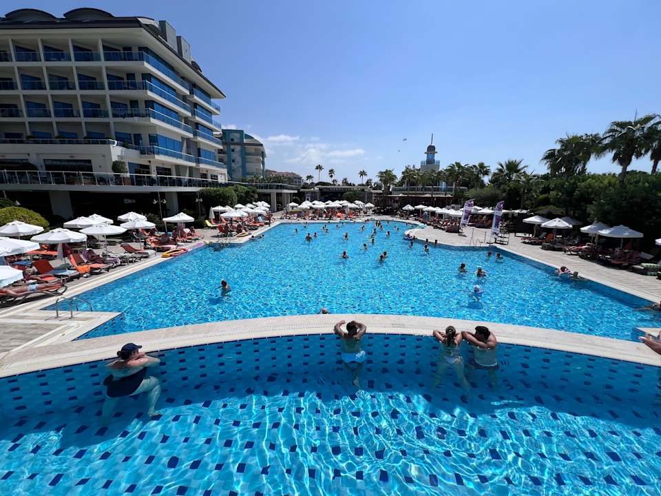 Pool Commodore Elite Suites & Spa - Adults only