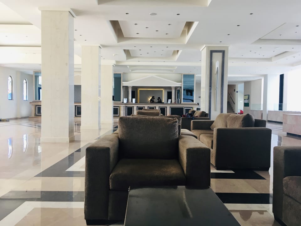 Lobby Kresten Palace Hotel