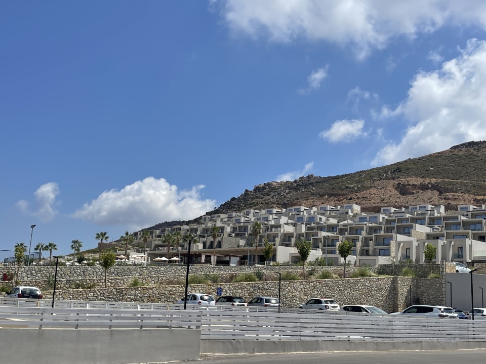 Außenansicht The Royal Senses Resort, Curio Collection by Hilton