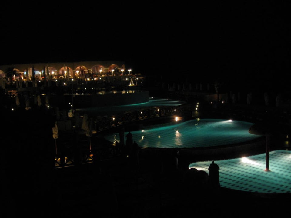 Bei Nacht Hotel Kalithea Horizon Royal