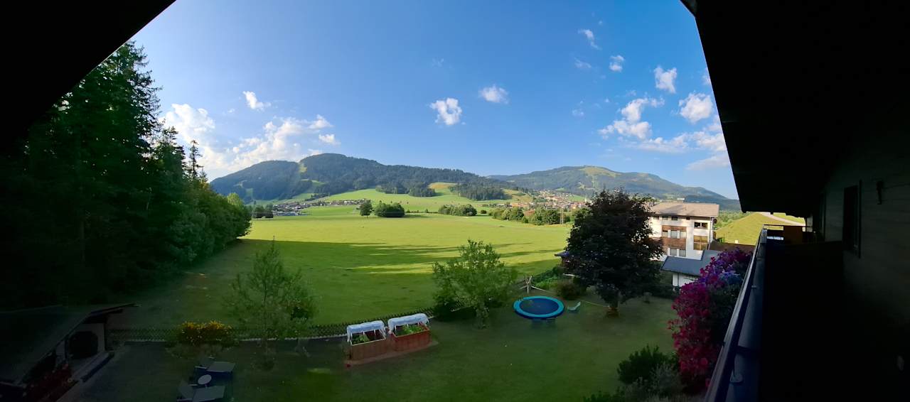 "Ausblick balkon hinten " Appartements Haus Sonnwend (Ellmau ...