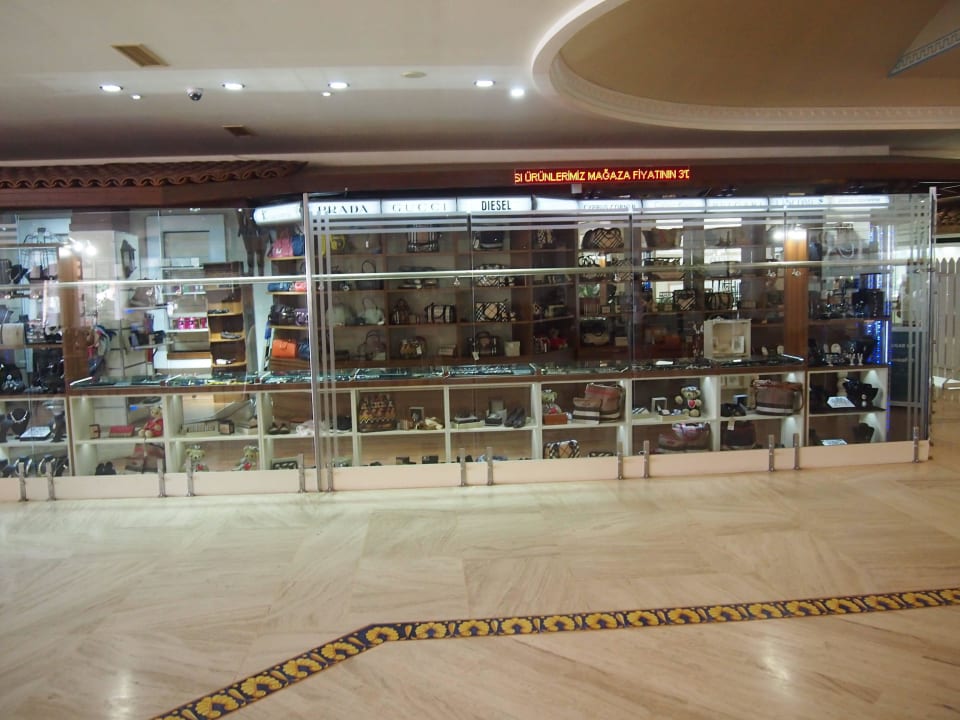 Burberry Shop Salamis Bay Conti Resort Hotel & Casino