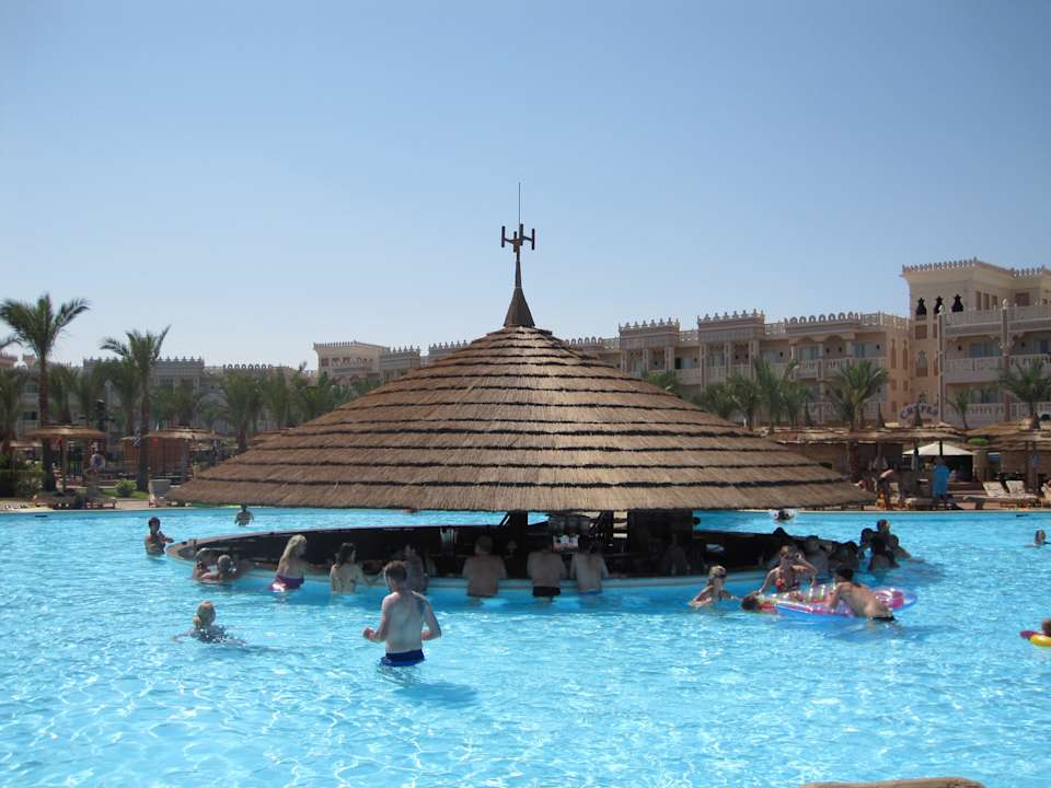 Pool-Bar, ein Traum! Pickalbatros Palace Resort