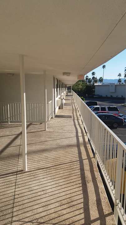 Zimmer / Zugänge Motel 6 Palm Springs East - East Palm Canyon