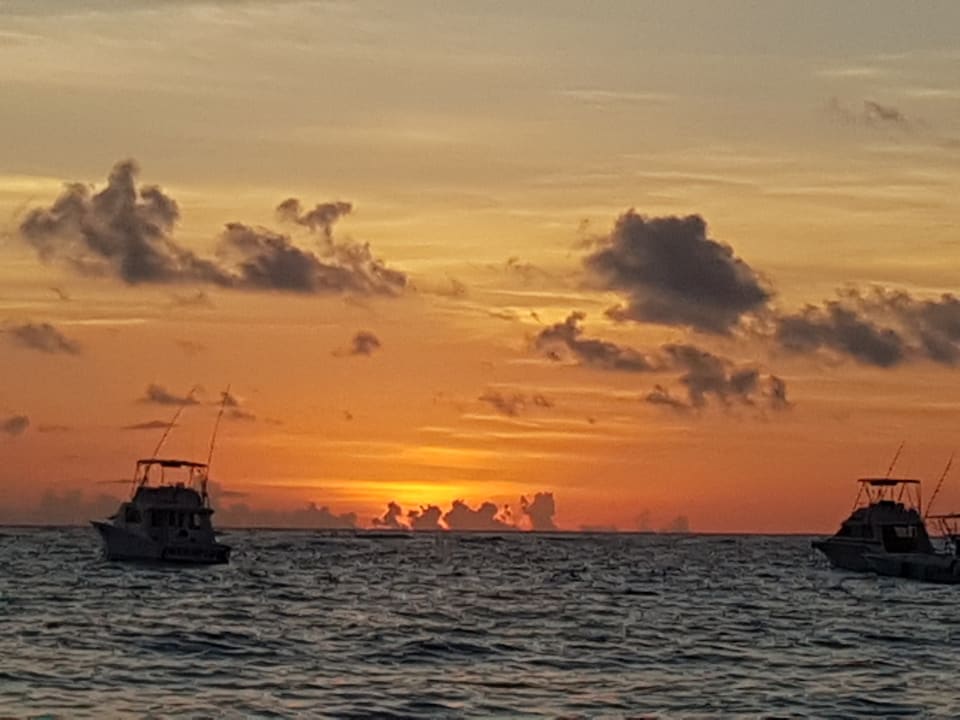 Strand Hotel Grand Palladium Palace Resort, Spa & Casino