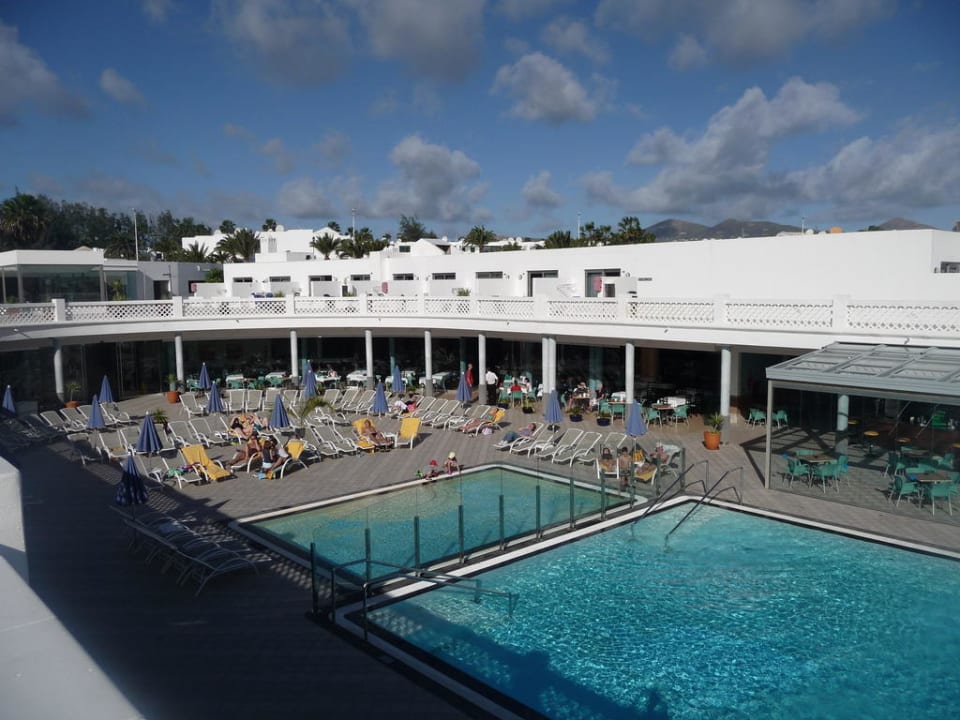 Pool und Liegebereich Hotel Las Costas