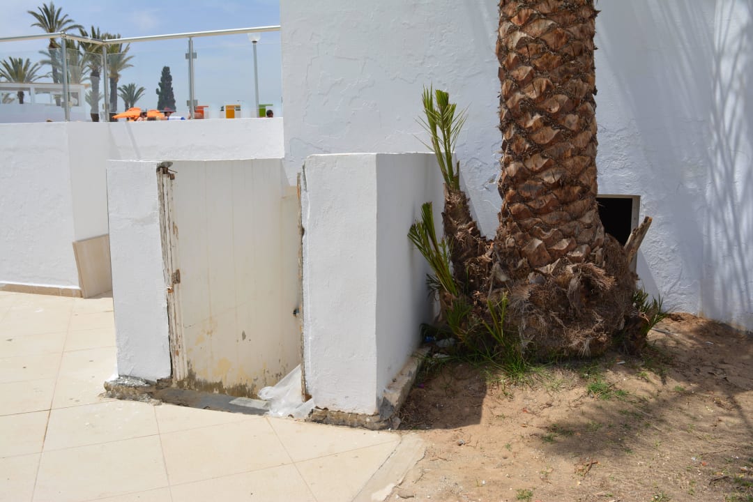 Schmuddel-Ecke an der Pool-Anlage One Resort Aqua Park & Spa