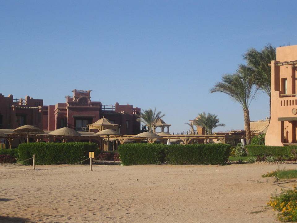 Am Strand Charmillion Sea Life Resort