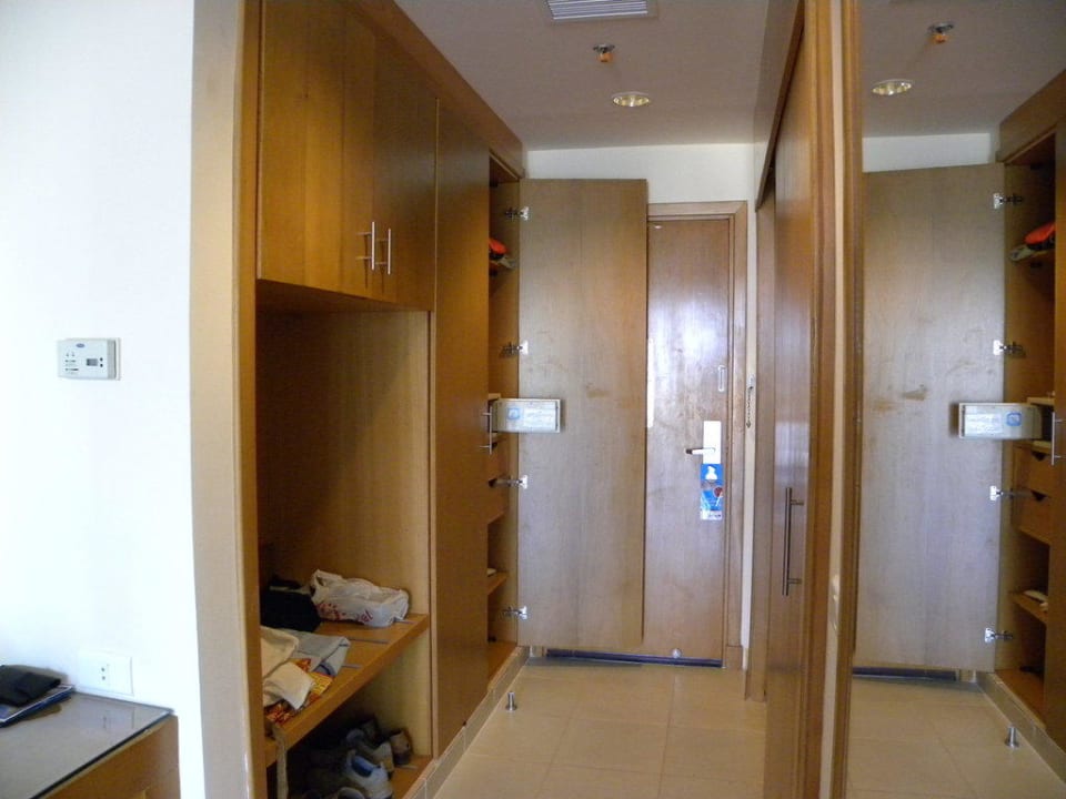 Flurbereich Parrotel Beach Resort