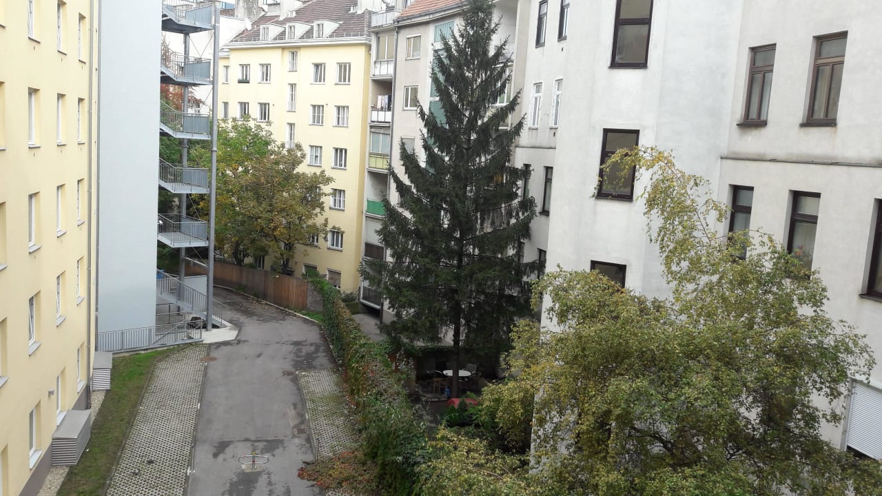 Ausblick aus Zimmer 303 Hotel Zeitgeist Vienna Hauptbahnhof