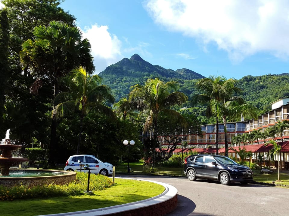 Ankunft Eingang Berjaya Beau Vallon Bay Resort & Casino