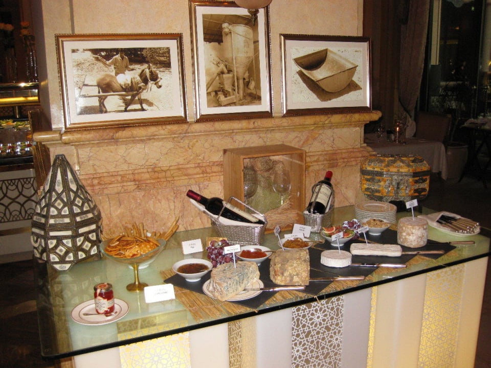 Buffet im Le Vendome Emirates Palace Mandarin Oriental
