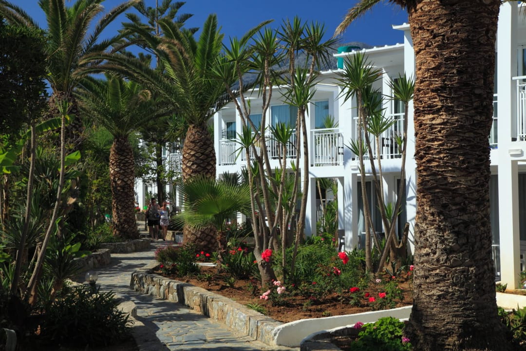 Im Garten HARPIN Happy Days Beach Hotel