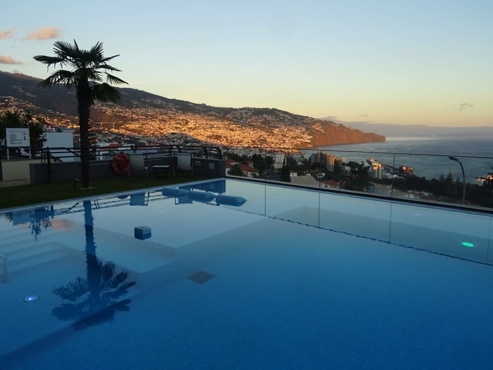 Pool Hotel Madeira Panoramico