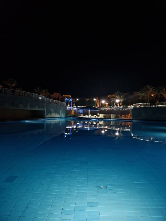 Pool Serenity Alpha Beach