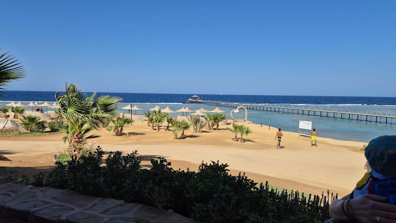 Außenansicht Three Corners Happy Life Beach Resort