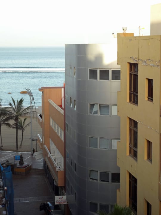 Von der Sonnenterrasse Hotel Pujol