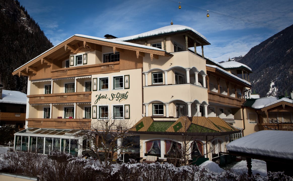 Hotel im Winter Hotel St. Georg