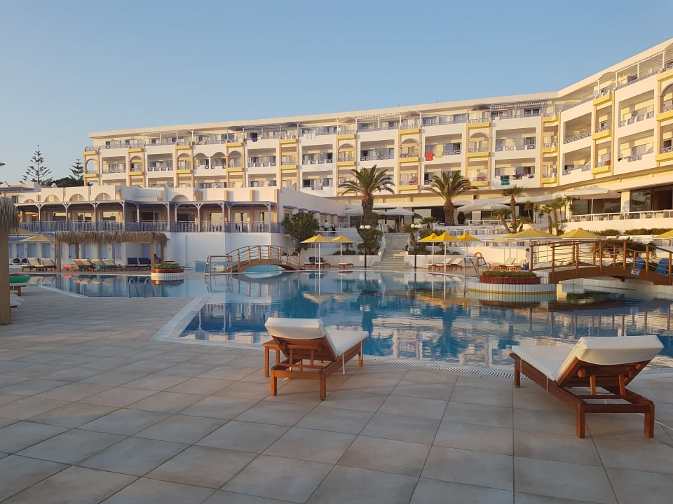 Pool Hotel Serita Beach