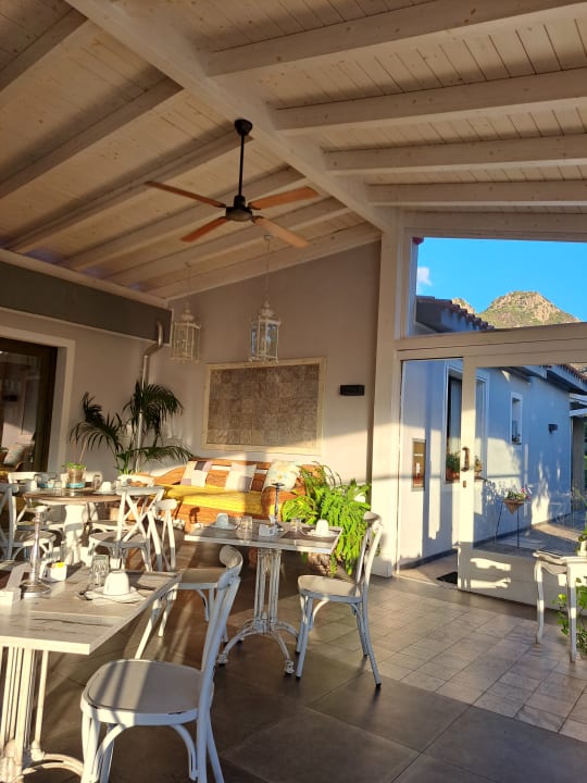 "Gastro" Hotel Albaruja (Monte Nai) • HolidayCheck (Sardinien | Italien)