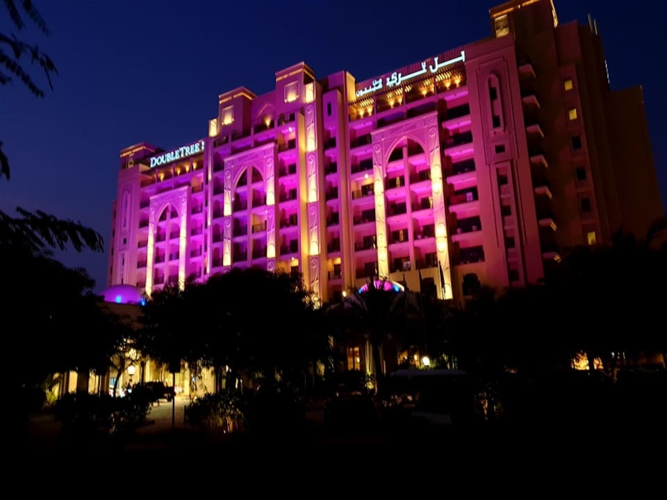 Außenansicht DoubleTree by Hilton Resort & Spa Marjan Island