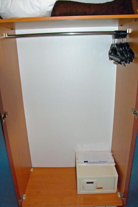 Safe Kamelya Aishen Club