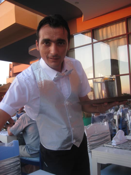 August 2012 Hotel Grand Side