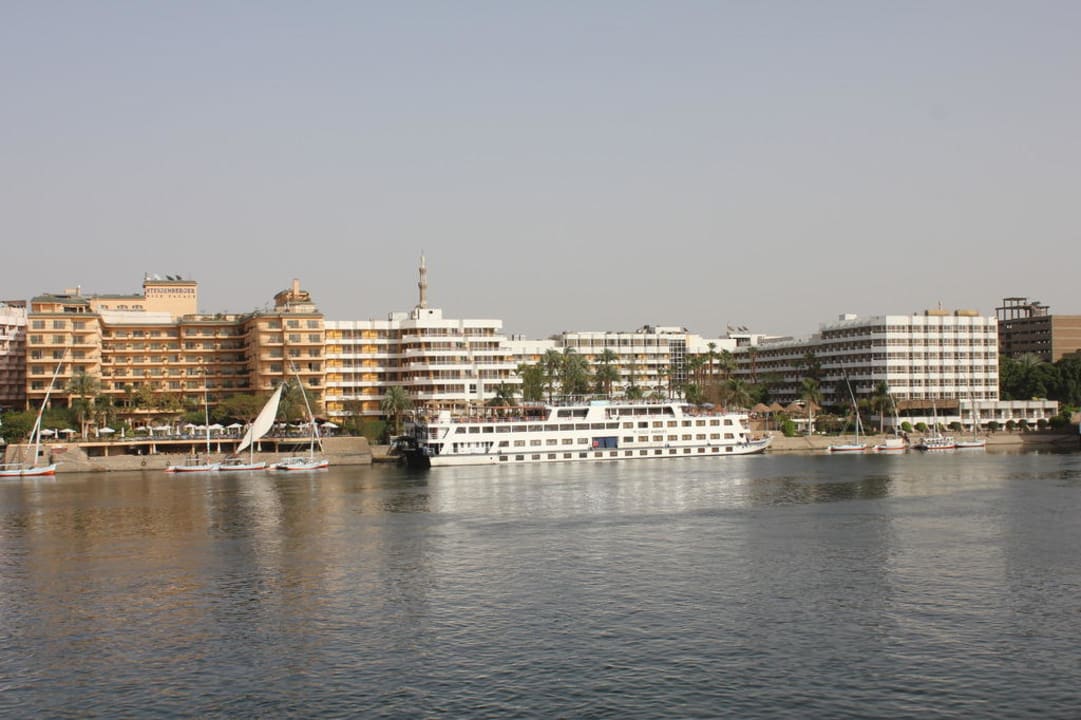 Isis Luxor vom Nil gesehen Pyramisa Hotel Luxor
