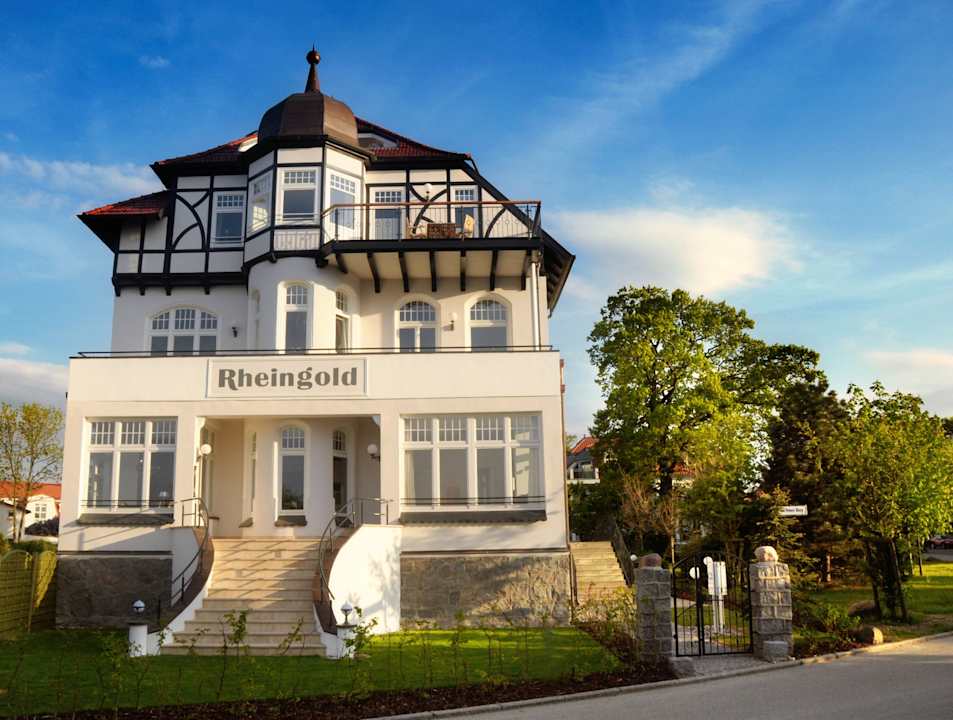 Außenansicht Villa Rheingold