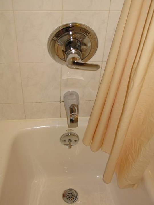 Bad im Zimmer 607 St. James Hotel