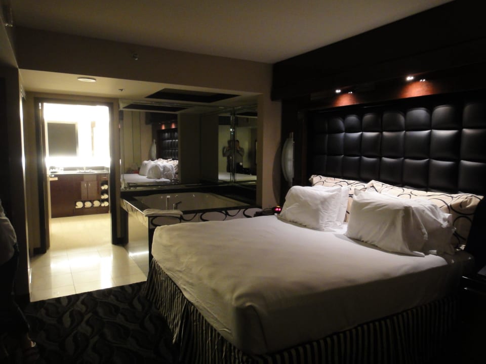 Schlafzimmer mit Jacuzzi Hotel Elara - a Hilton Grand Vacations Hotel Center Strip
