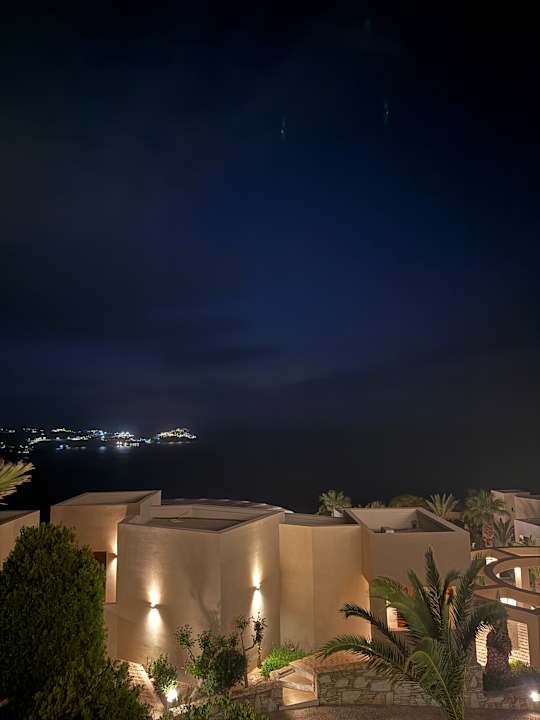 Außenansicht Athina Palace Resort & Spa