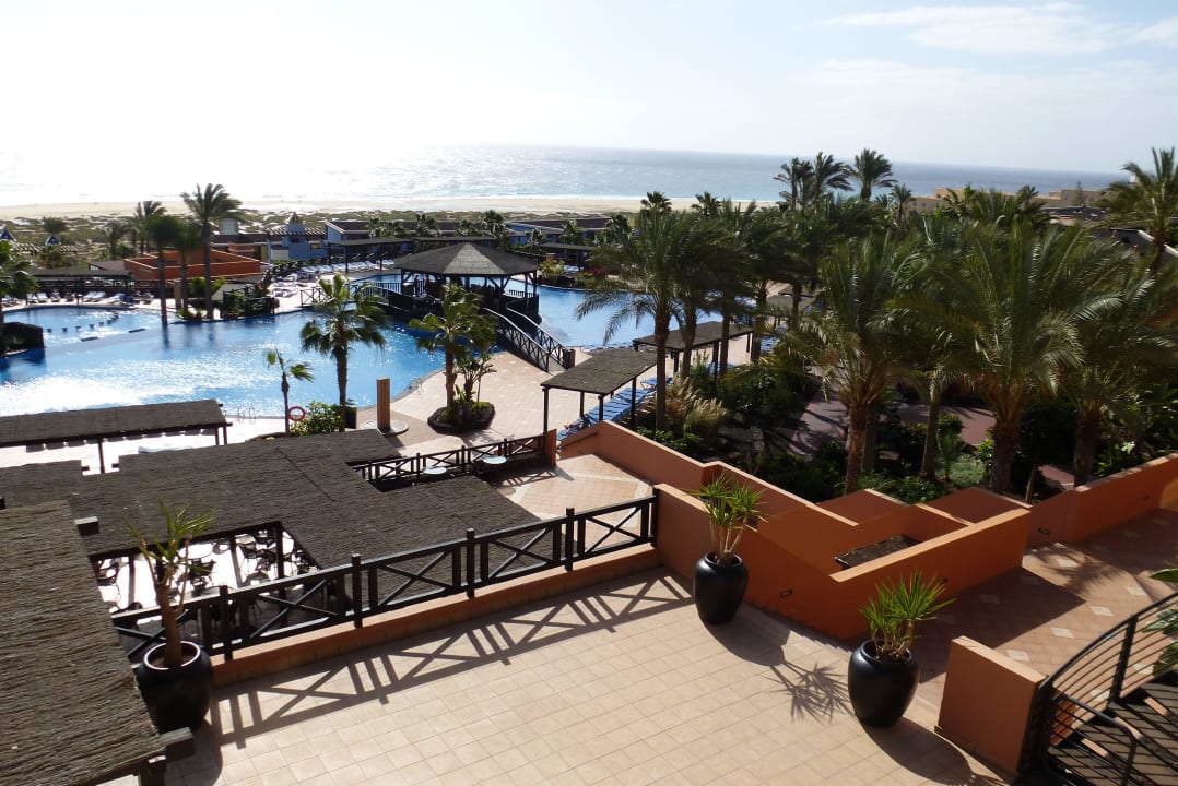 Blick über den Pool zum Meer Occidental Jandía Playa