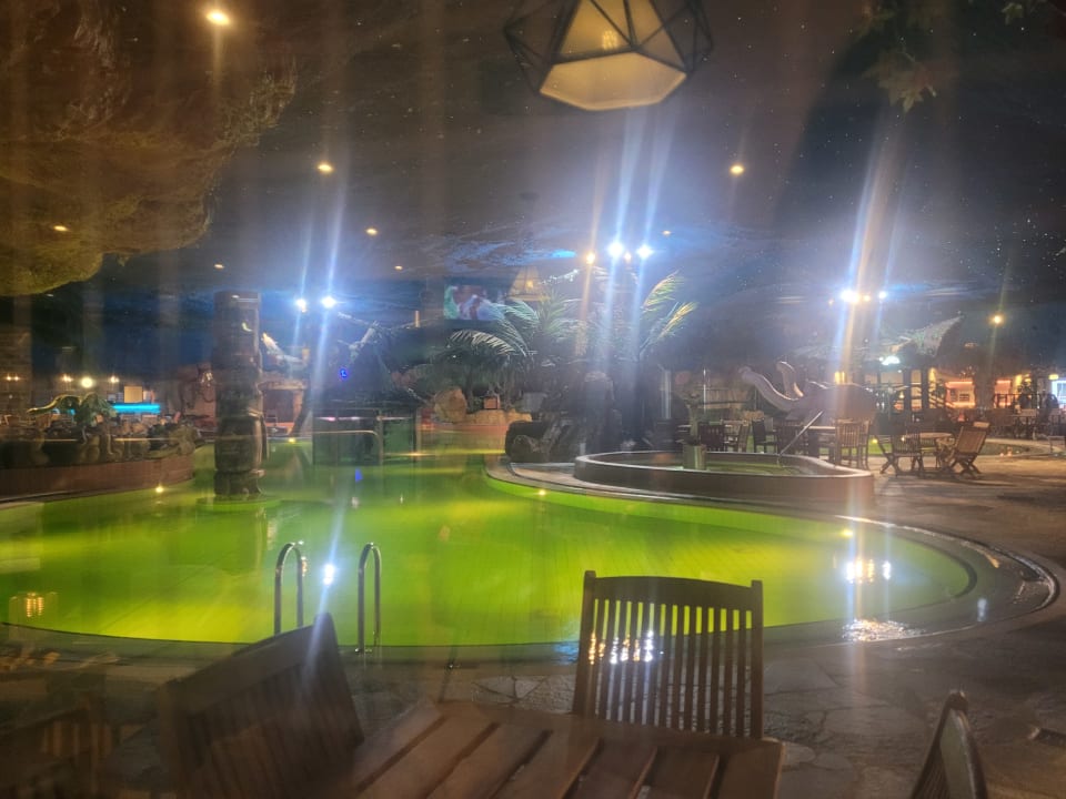 Pool Preston Palace