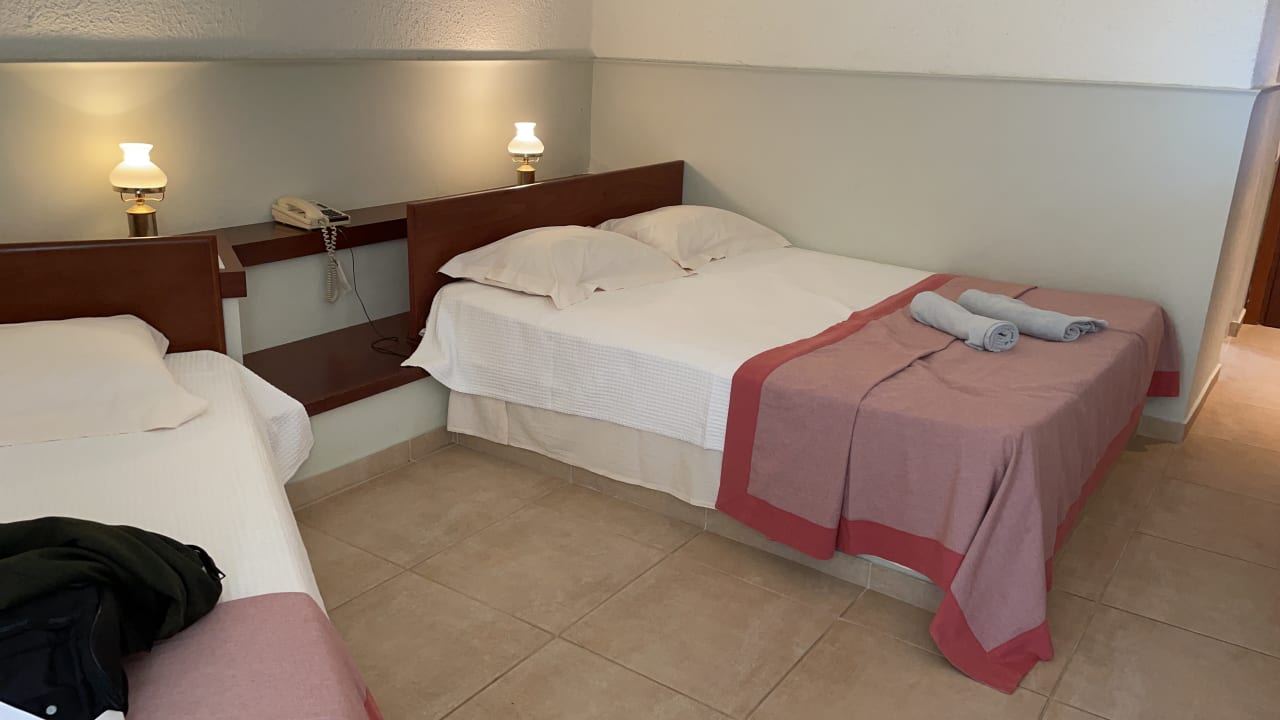 Zimmer Apollonia Beach Resort & Spa