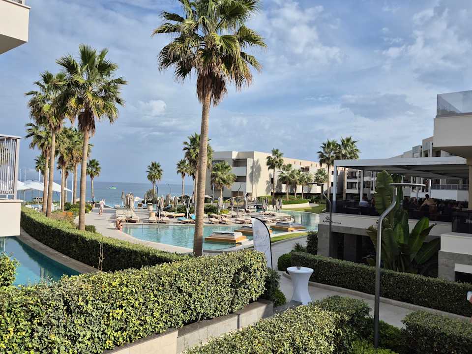 Außenansicht AMIRA Luxury Resort  Adults Only