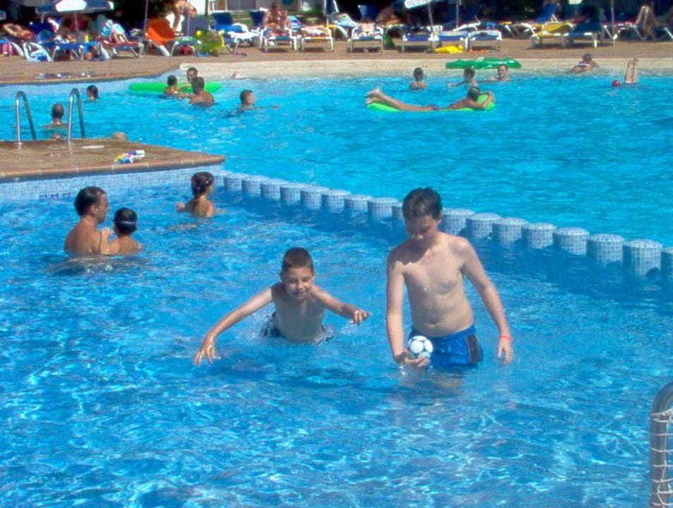Pool1 FERGUS Club Europa