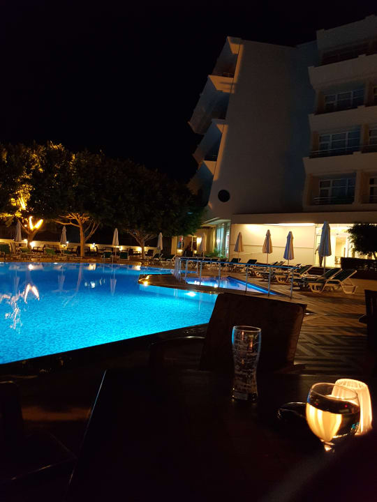 Gartenanlage Nerton Hotel - Erwachsenenhotel ab 16 Jahren