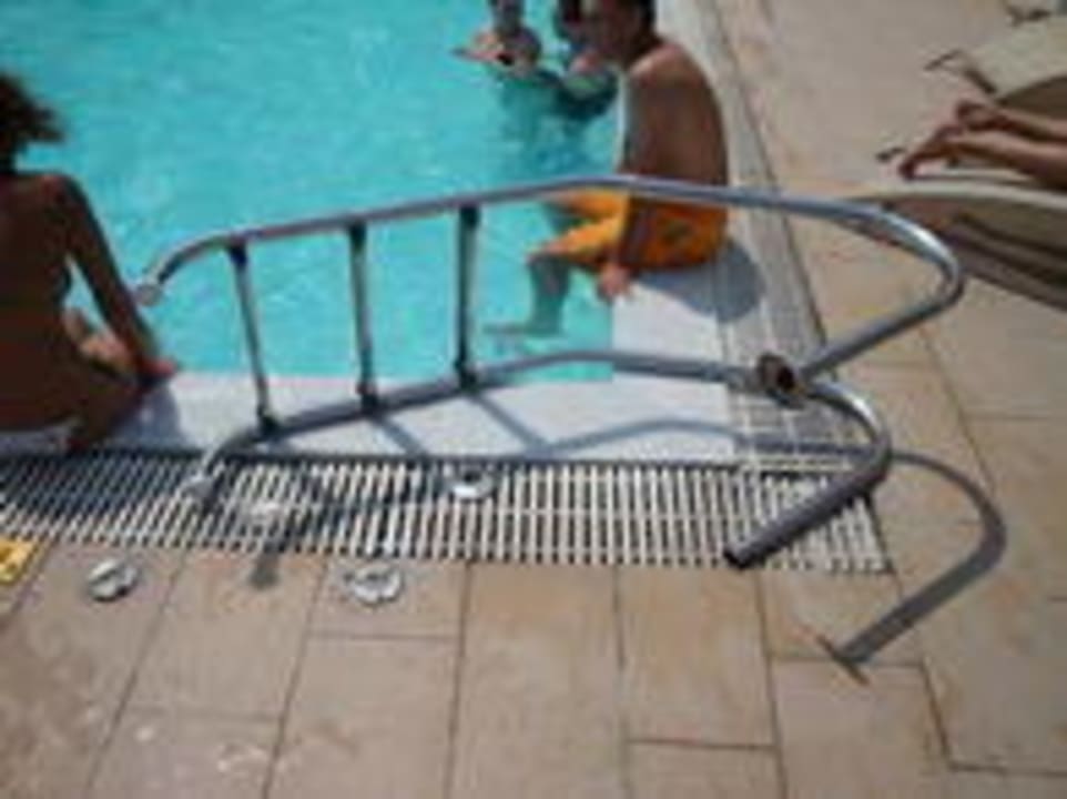 Echelle Olympian Bay Grand Resort