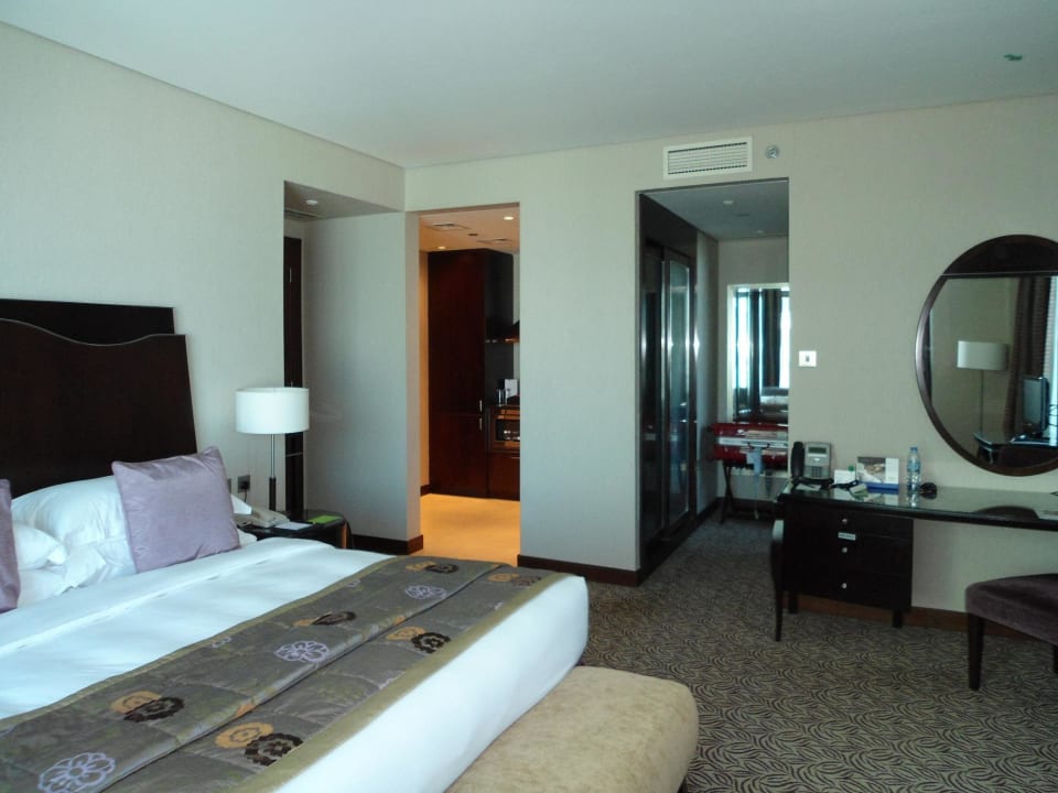 Deluxe Sky Zimmer Rose Rayhaan by Rotana