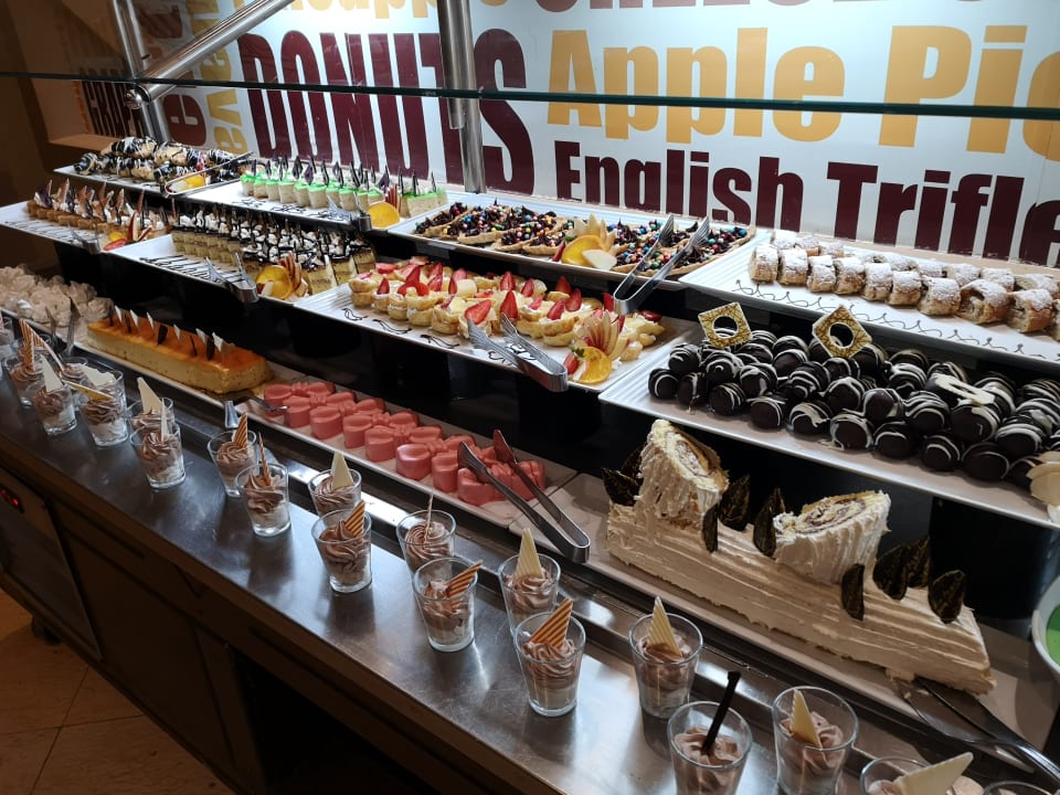 Gastro Three Corners Sea Beach Resort