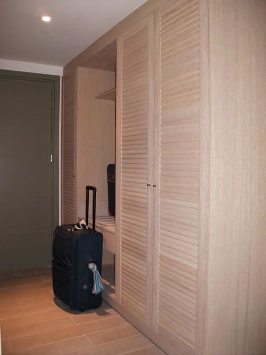 Schränke in der Diele Aquagrand Artistic Luxury Beach Resort - Adults only