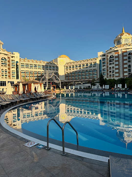 Pool Delphin BE Grand