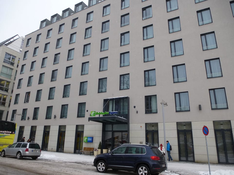 Frontansicht des Hotels Premier Inn Dresden City Zentrum