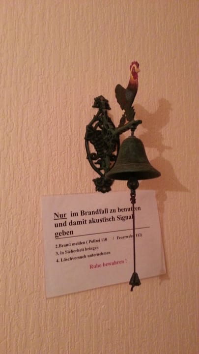 Grenzwertige Alarmanlage Hotel Försters Stammlokal